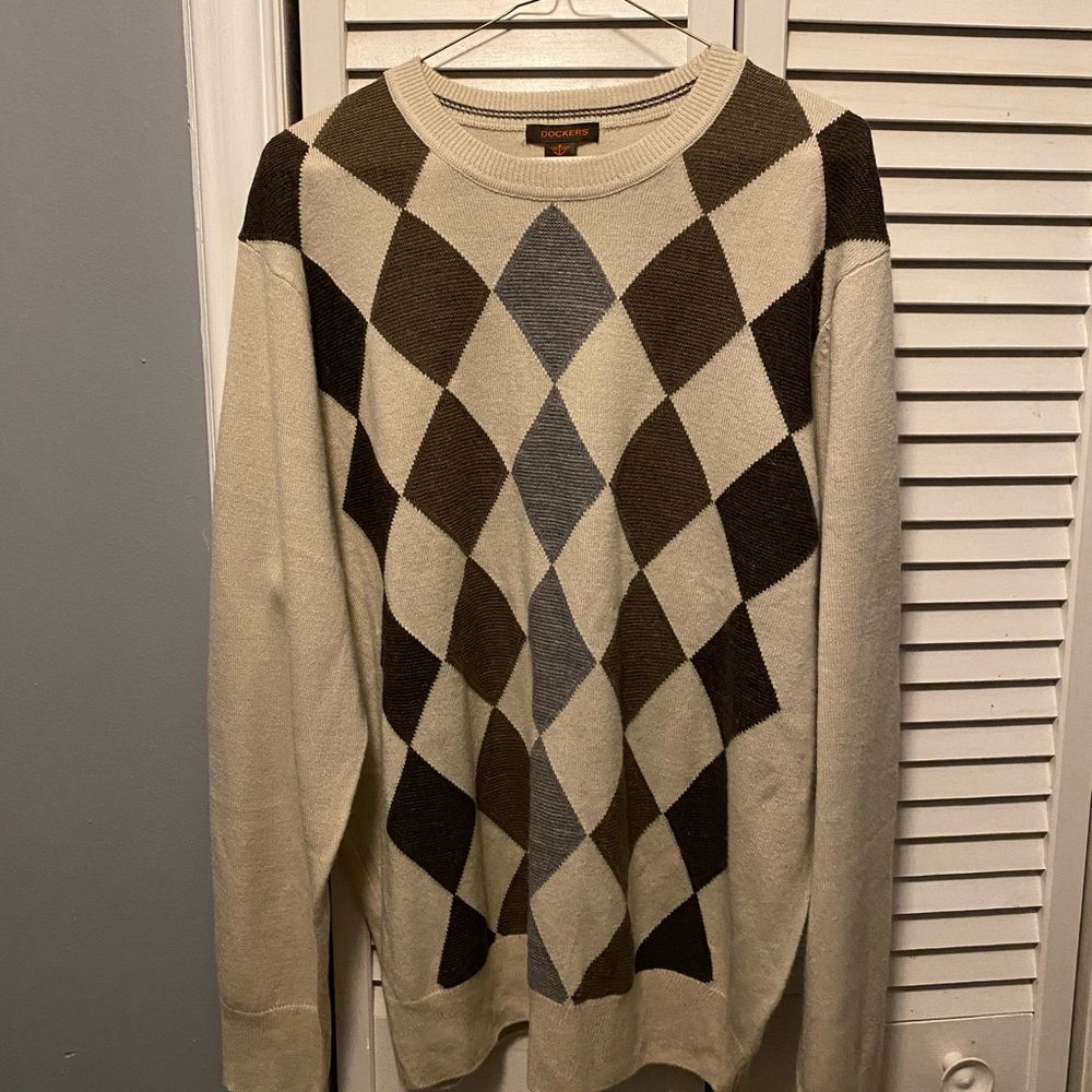 Dockers large diamond sweater
